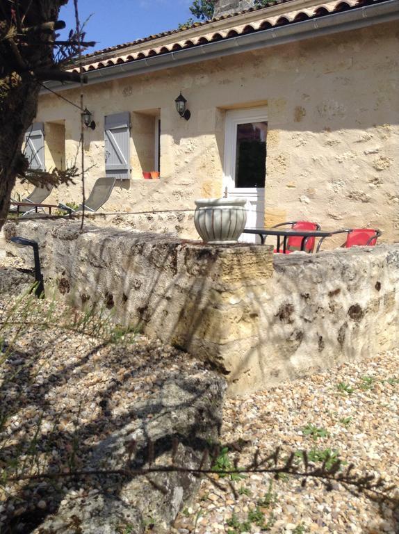 Chateau Nardou Hotel Saint-Sulpice-et-Cameyrac Room photo