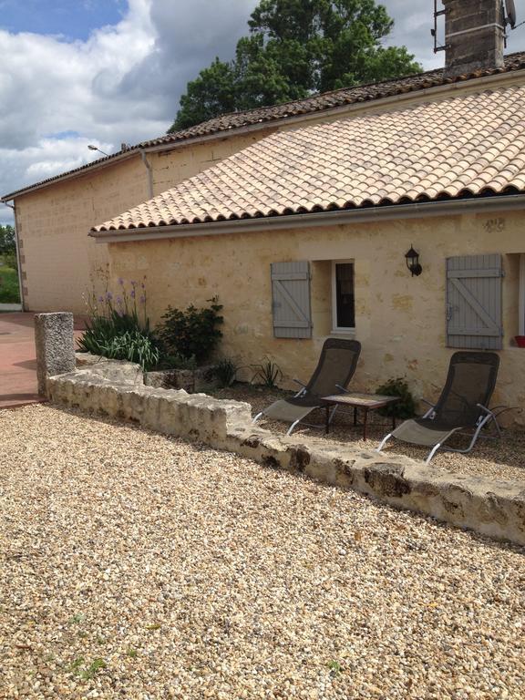 Chateau Nardou Hotel Saint-Sulpice-et-Cameyrac Room photo