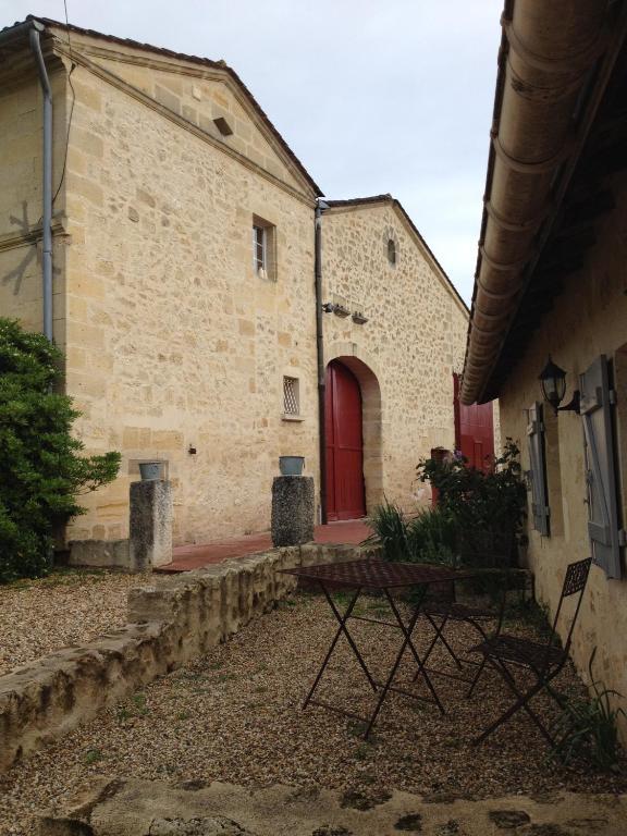 Chateau Nardou Hotel Saint-Sulpice-et-Cameyrac Room photo
