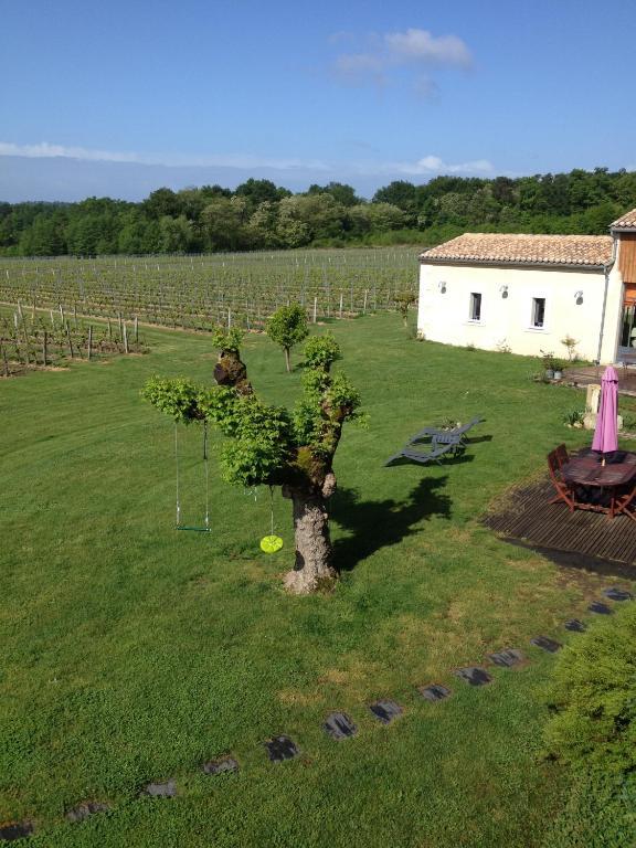 Chateau Nardou Hotel Saint-Sulpice-et-Cameyrac Room photo