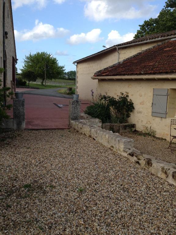 Chateau Nardou Hotel Saint-Sulpice-et-Cameyrac Room photo